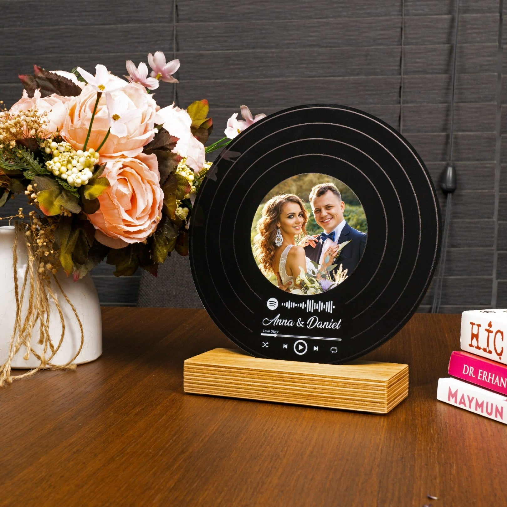 Personalized Vinyl Record Standee Spotify Song and Picture with High Quality UV Print Wooden Standee & Gift Box