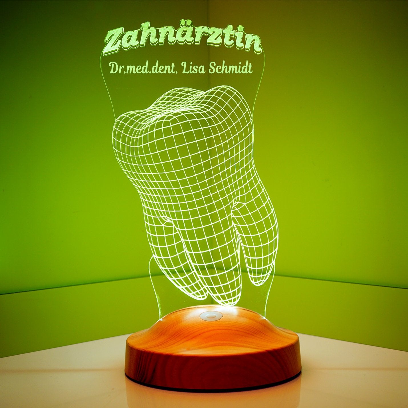 Personalized lamp with dentist engraving