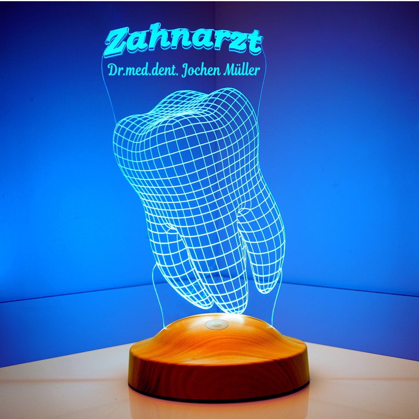 Personalized lamp with engraving Dentist