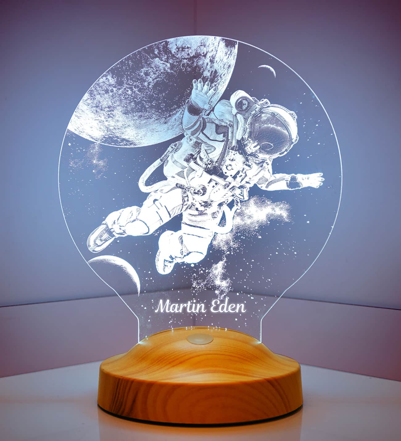 Astronaut Personalized Engraved Lamp