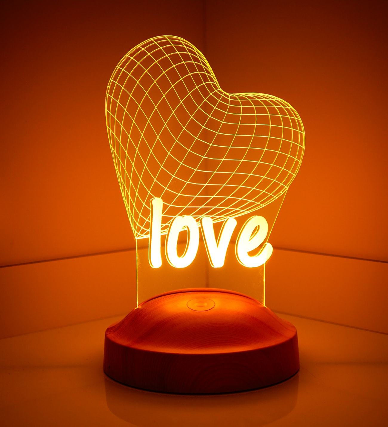 Heart Love Personalized lamp with text of your choice