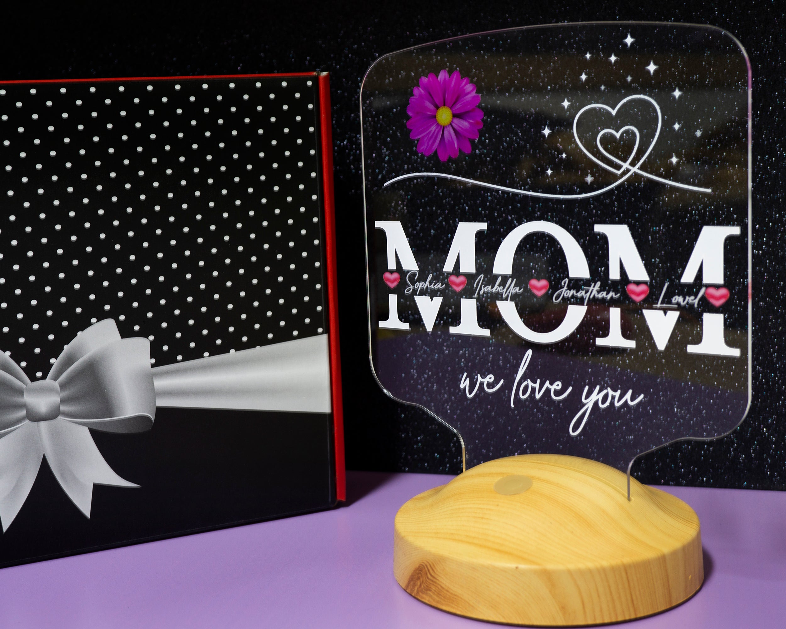personalized LED gift lamp for mother, mom with high-quality laser engraving as a mother's day gift 