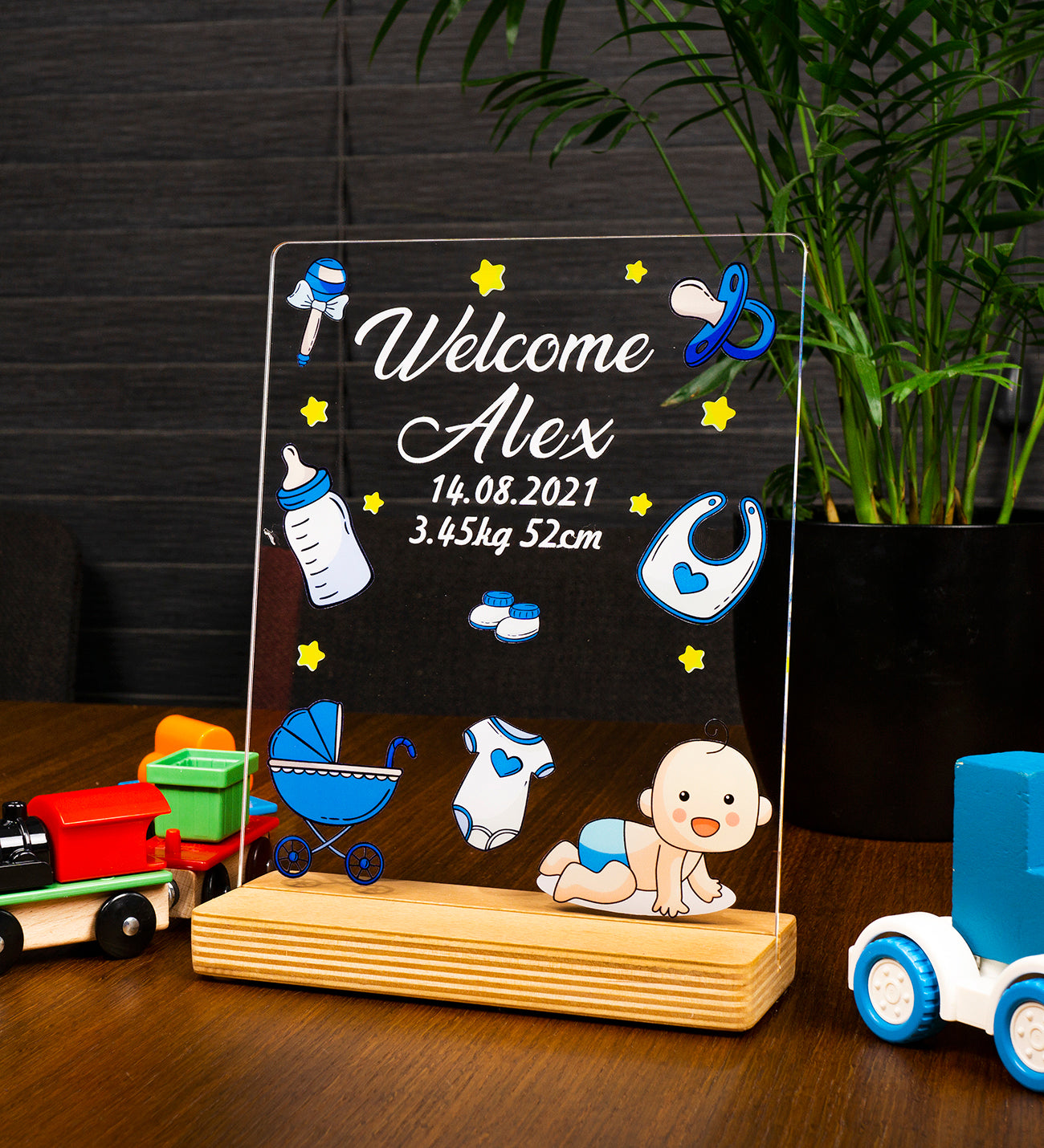 Personalized birth gift for boy with high-quality UV printing Wooden standee &amp; gift box 